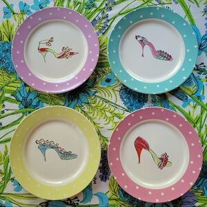 NIB ROSANNA Luncheon/Dessert/Salad Plate Set Painted Shoe Fetes Art
#1015249